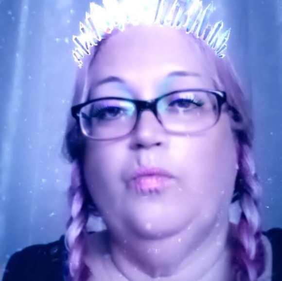 Meet your Poshers, Michael ๐ค And Dawn๐ - Picture 7 of 16